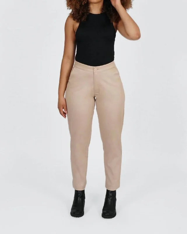 Sleek tight trousers for men with black color and slim, sharp cut -Crop Pant In Beige