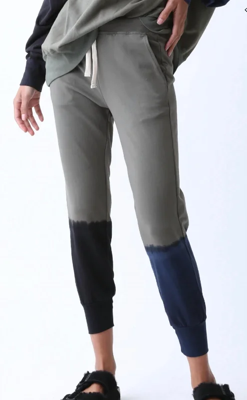 Tight trousers for women with leather accents and modern, bold design -Mason Jogger In Army, Onyx, Navy